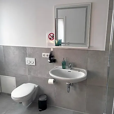 Otel Haven - Dona Bergisch Gladbach